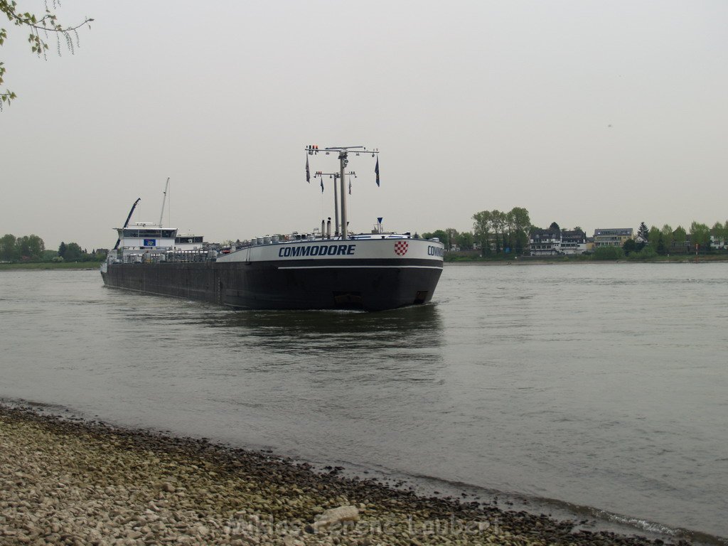 Schiffs Havarie bei Godorf  P090.JPG